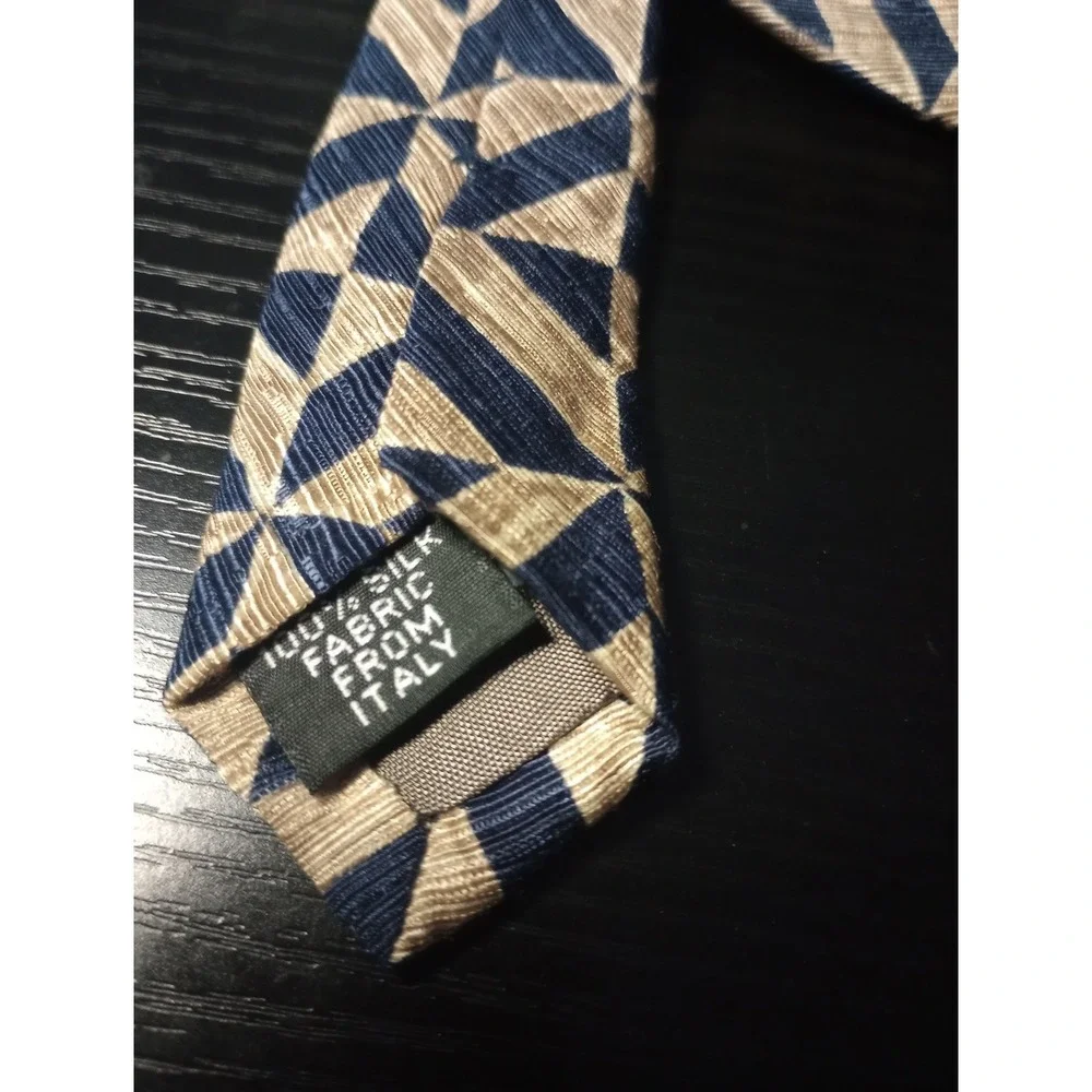 Geoffrey Beene‎ Silk Necktie Made In Italy Gold Navy Geometric Abstract 4